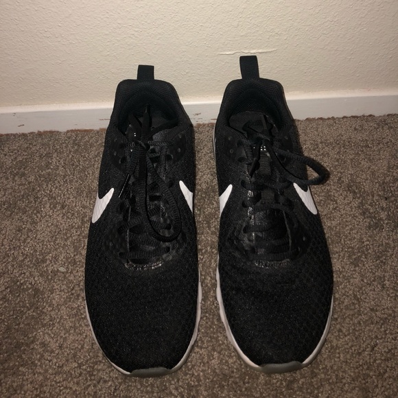 NIKE WOMENS AIR MAX MOTION RUNNING SHOES - Picture 3 of 6